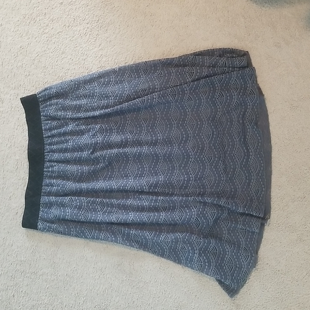LulaRoe Jill skirt XL gray. Like new